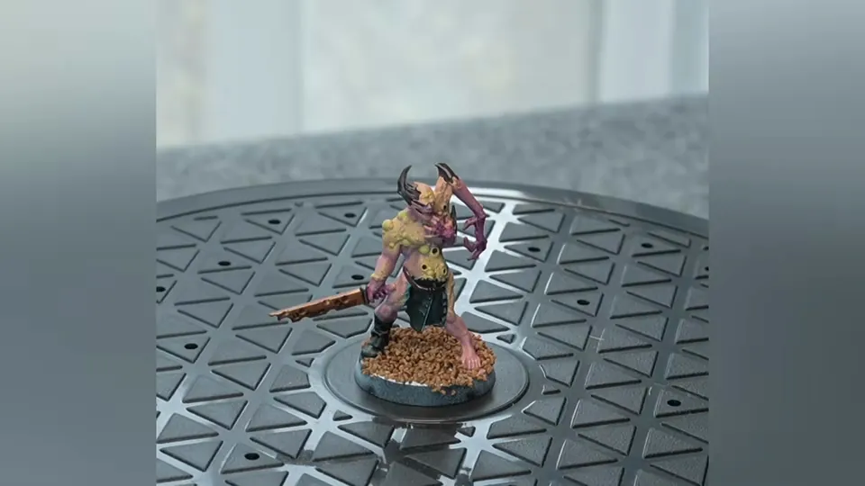 Episode 05 — Painting ONE Mini Takes Me Forever… So I Tried 3