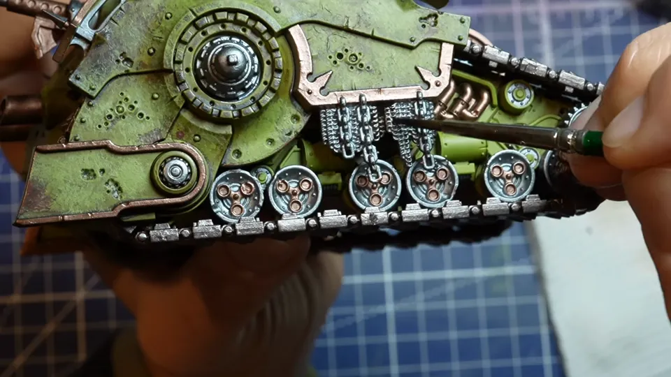 Brushing a wash into the silver chains and wheel hubs on the side of the tank, Episode 07